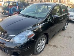 نيسان فيرسا